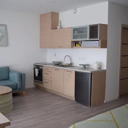 Cozy Located Near To Paupys